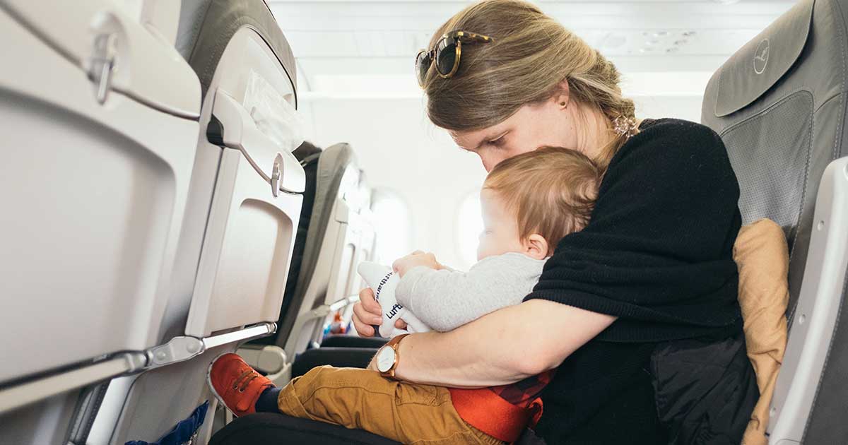 flying-with-baby-useful-tips