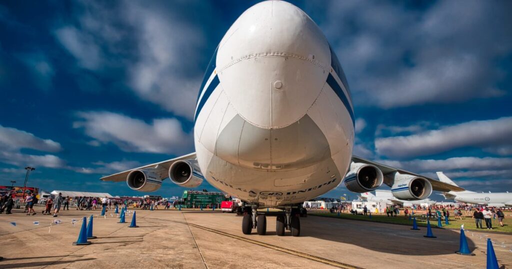 the-biggest-airplanes-in-the-world